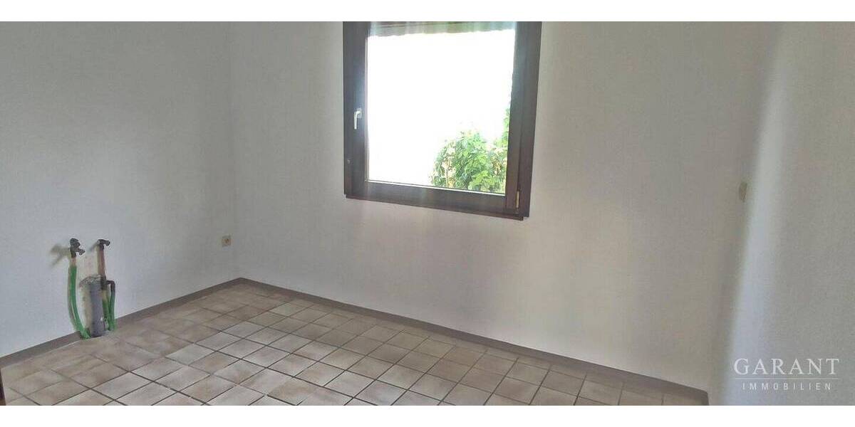 Etagenwohnung Sinsheim Hilsbach - 4 Zimmer, 115 m&sup2;, 1.200&euro; | Angebot:26751914