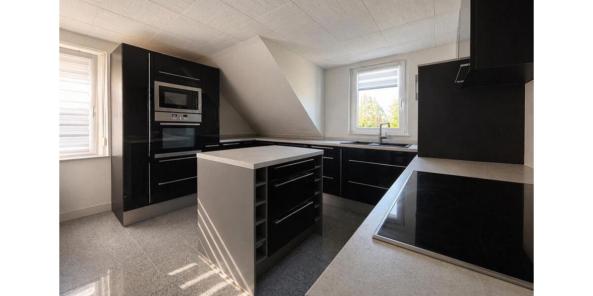 Dachgeschoßwohnung Heilbronn Kernstadt - 3 Zimmer, 80 m&sup2;, 1.000&euro; | Angebot:26329379