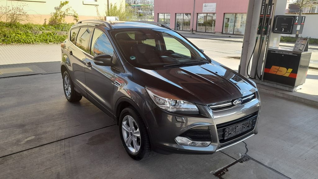 Ford Kuga 244.880 km 8.900 &euro; Öhringen 74613