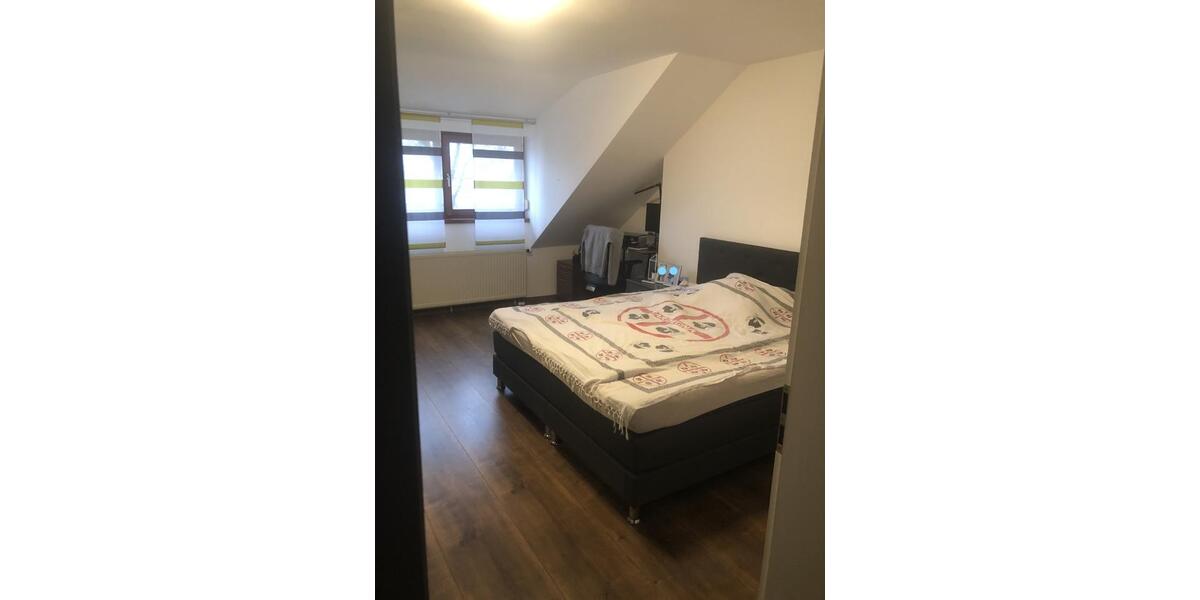 Dachgeschoßwohnung Gundelsheim - 3.5 Zimmer, 90 m&sup2;, 329.000&euro; | Angebot:27569676