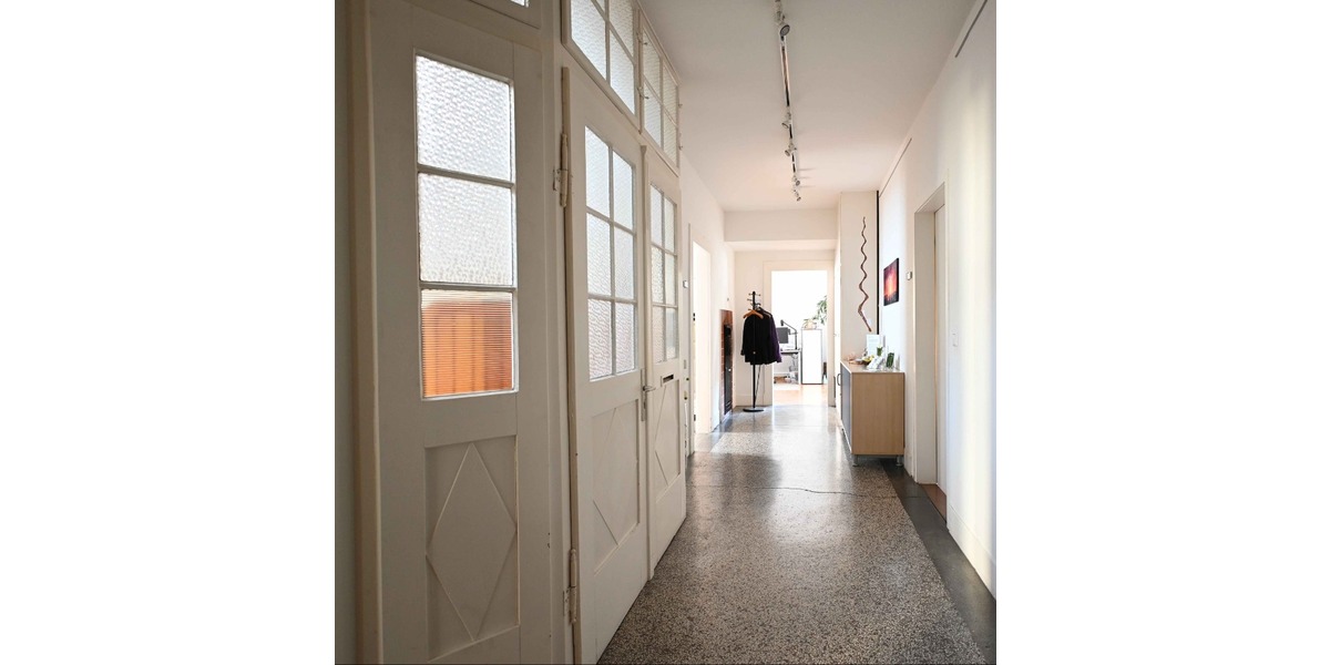 Erdgeschosswohnung, derzeit als Büro genutzt, in Vaihingen zu verkaufen. - Erdgeschoßwohnung Vaihingen Vaihingen-Stadt | Angebot:26632121