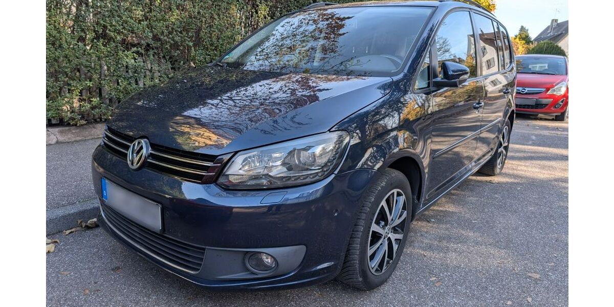 VW Touran 211.703 km 7.600 € Ludwigsburg 71636