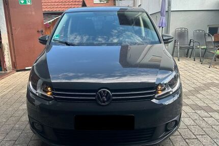 VW Touran 81.000 km 10.999 &euro; Untergruppenbach 74199