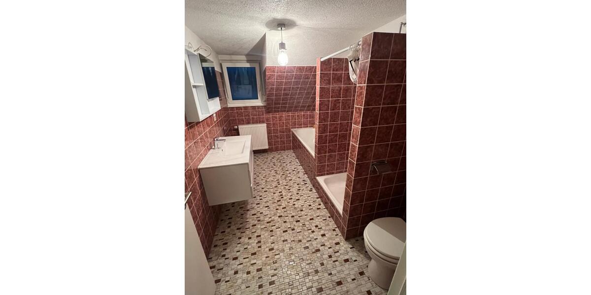 Neckarsulm-NEUBERG Reihenmittelhaus zu verkaufen 5.5 zimmer