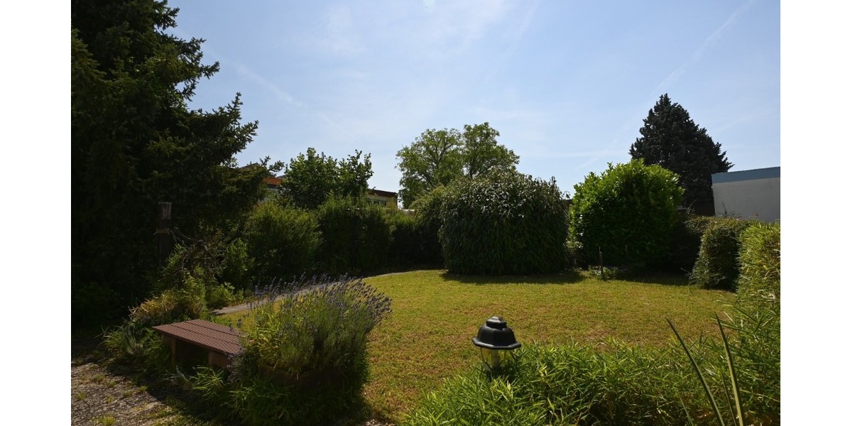 Kleine Familie sucht bezahlbares Haus mit schönem, ruhigen Garten??? Hurra, gefunden! - Reihenendhaus Vaihingen/Enz Enz | Angebot:25327764