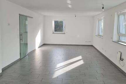 Büro in Neckarwestheim 550 € 48 m² zimmer