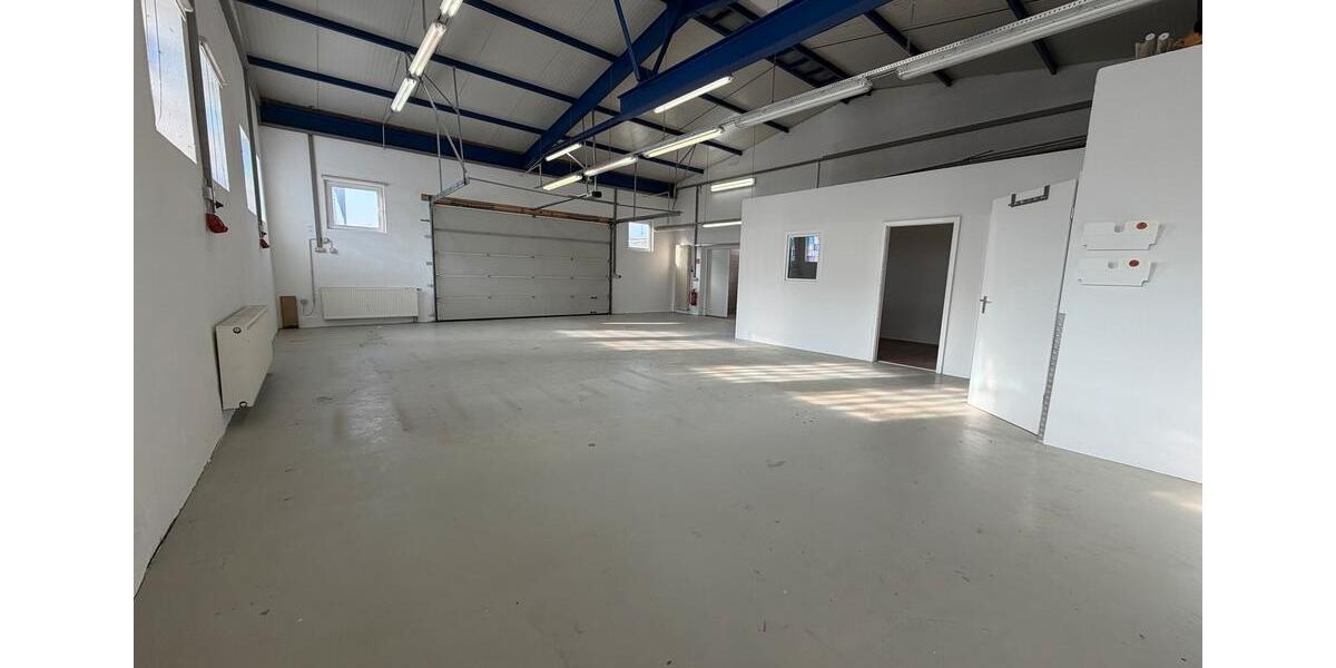 Mehrzweckhalle mit Büro in Heilbronn Sontheim - 114qm - ab sofort zimmer