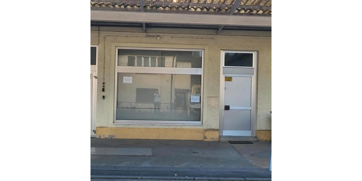 Gewerbe-, Lager- oder Ladenfläche zu vermieten zimmer