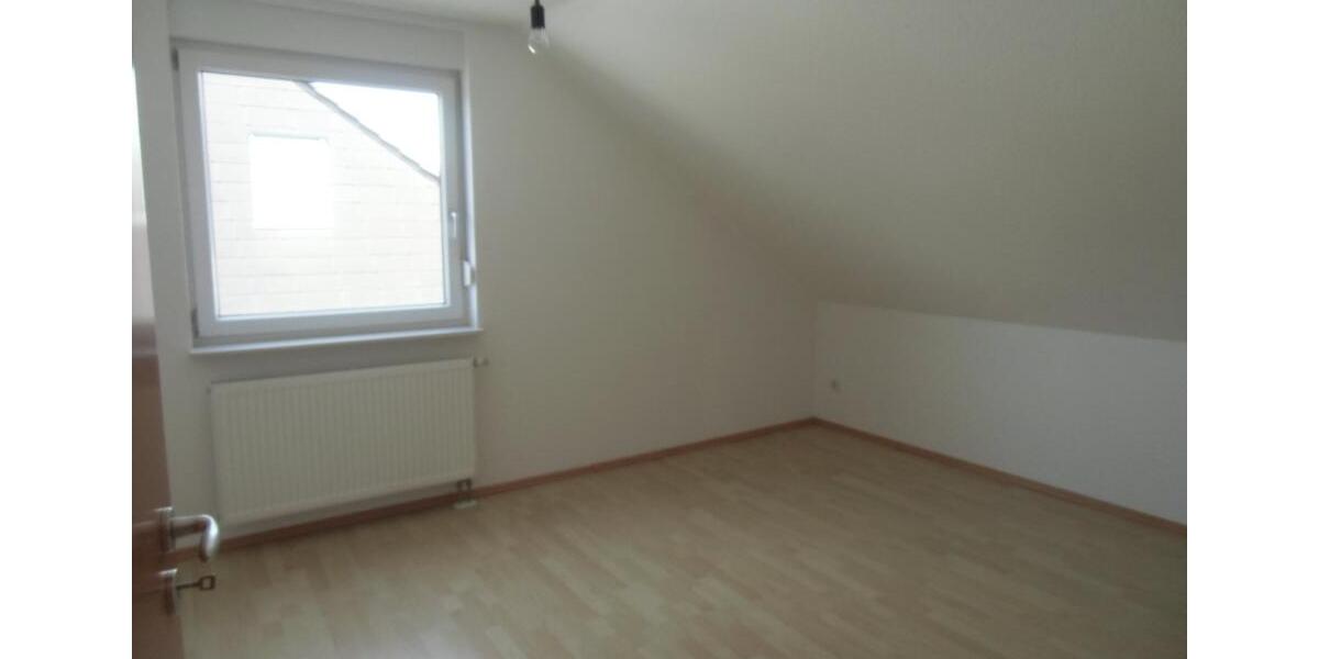 Doppelhaushälfte Tamm - 7 Zimmer, 186 m&sup2;, 890.000&euro; | Angebot:25498595