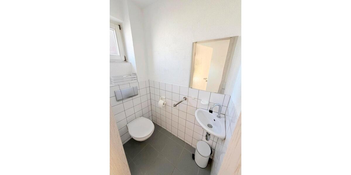 Etagenwohnung Kirchheim am Neckar - 4 Zimmer, 76 m&sup2;, 990&euro; | Angebot:26341195