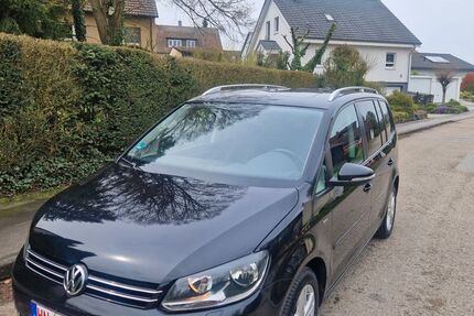 VW Touran 152.000 km 9.500 &euro; Langenbrettach 74243