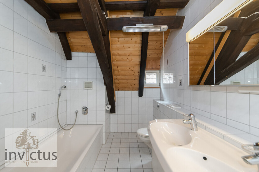 Ein Altbaujuwel in der Stadtmauer – Wohnen mit Geschichte und Komfort in Bad Wimpfen 6 zimmer