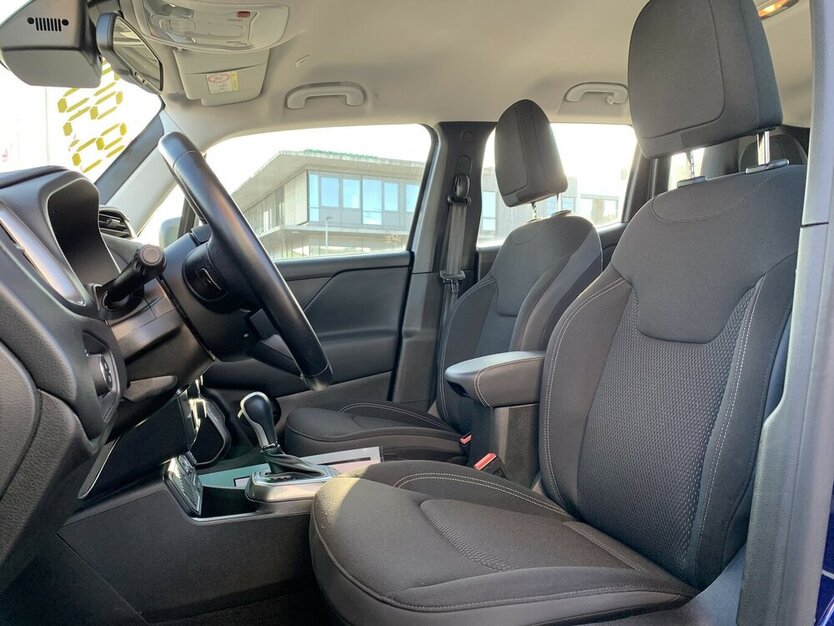 Jeep Renegade 1.3 Limited Automatik NAVI 42.100 km 18.900 € Backnang, 71522