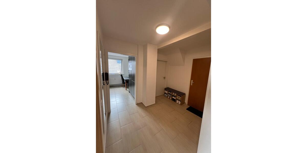 Etagenwohnung Ludwigsburg Oßweil - 3 Zimmer, 70 m&sup2;, 820&euro; | Angebot:25592536