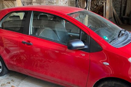 Toyota Yaris 145.000 km 1.999 &euro; Heilbronn 74072