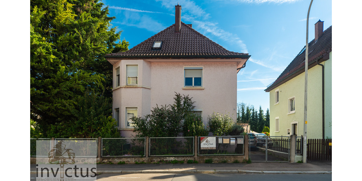 Dreifamilienhaus mit großem Garten, Terrasse u. Loggia! Wohnen und Vermieten unter einem Dach. 8 zimmer