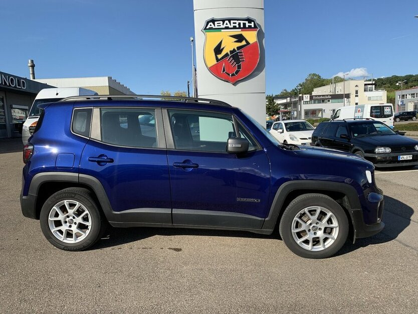 Jeep Renegade 1.3 Limited Automatik NAVI 42.100 km 18.900 € Backnang, 71522
