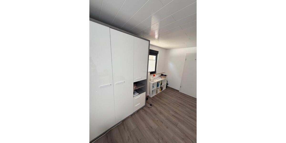 Etagenwohnung Mosbach - 5 Zimmer, 120 m&sup2;, 1.250&euro; | Angebot:26268869