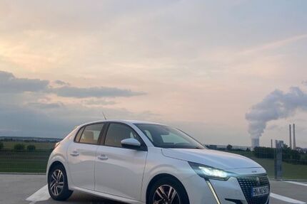 Peugeot 208 82.000 km 11.990 &euro; Brackenheim 74336