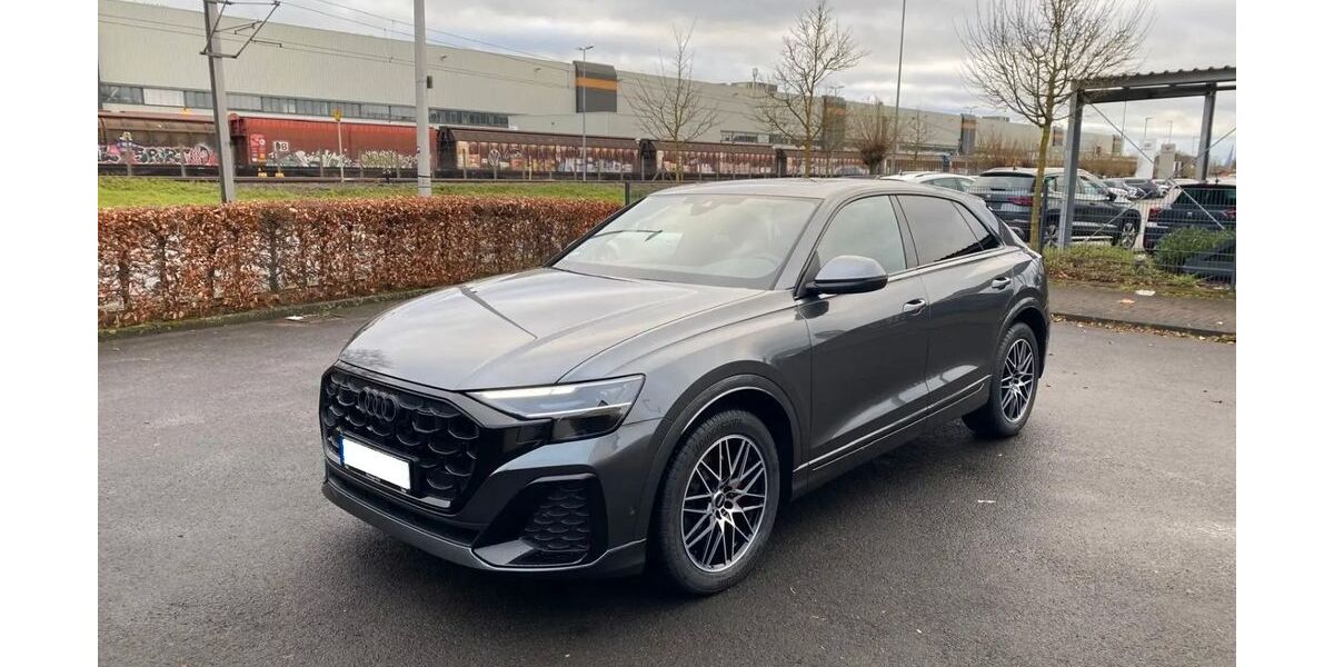 Audi Q8 38.500 km 74.690 € Untergruppenbach 74199