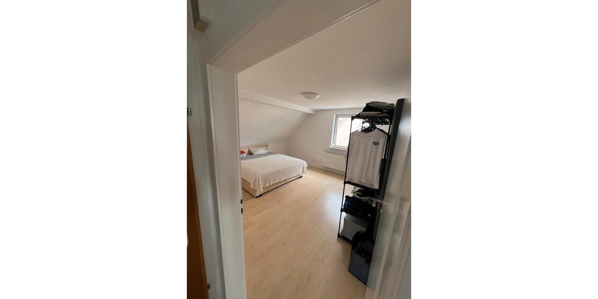 Etagenwohnung Ludwigsburg Oßweil - 3 Zimmer, 70 m&sup2;, 820&euro; | Angebot:25592536