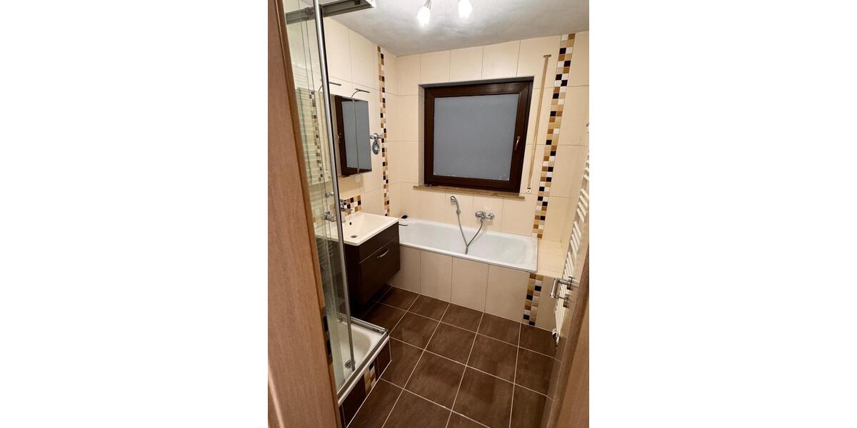 Etagenwohnung Backnang - 2.5 Zimmer, 82 m&sup2;, 940&euro; | Angebot:26619571