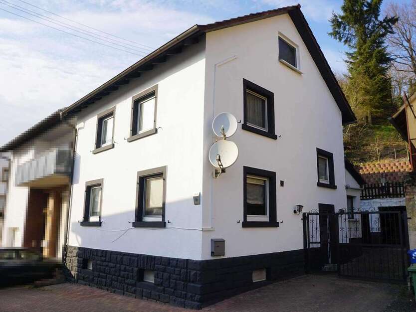 Haus zum Kaufen in Sinsheim 299.000 € 145.96 m²