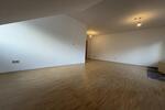 Dachgeschoßwohnung Cleebronn - 3 Zimmer, 91 m&sup2;, 900&euro; | Angebot:26345320