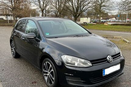 VW Golf 142.890 km 9.900 € Marbach 71672