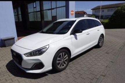 Hyundai i30 250.000 km 8.500 &euro; Güglingen 74363