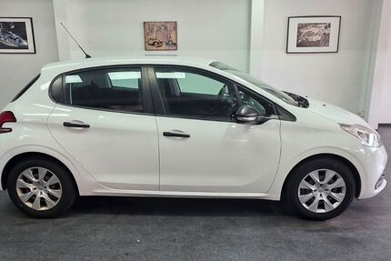 Peugeot 208 85.000 km 4.990 &euro; Asperg/Ludwigsburg bei Stuttgart 71679