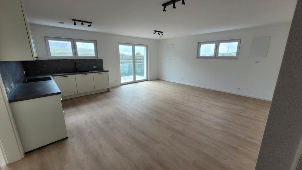 Etagenwohnung Bad Friedrichshall - 4 Zimmer, 91 m&sup2;, 1.400&euro; | Angebot:26687950