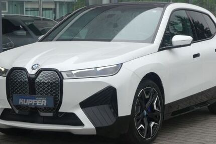 BMW iX 12.760 km 65.900 € Vaihingen / Enz 71665