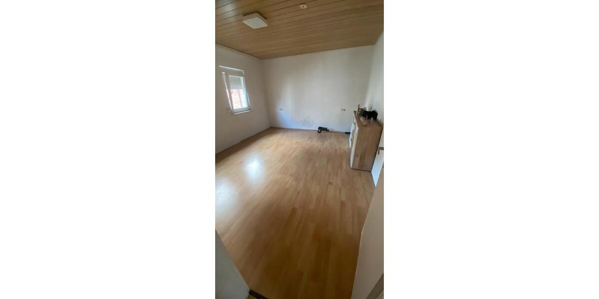Doppelhaushälfte Lauffen am Neckar - 4 Zimmer, 80 m&sup2;, 210.000&euro; | Angebot:26253898