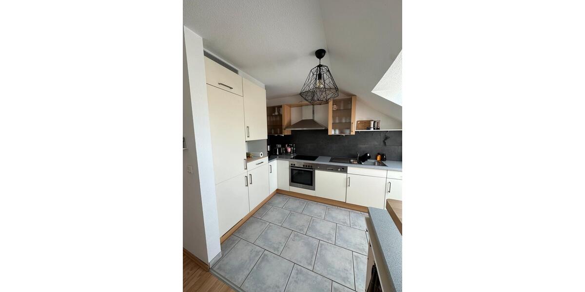 Dachgeschoßwohnung Gemmrigheim - 3.5 Zimmer, 90 m&sup2;, 950&euro; | Angebot:26646772