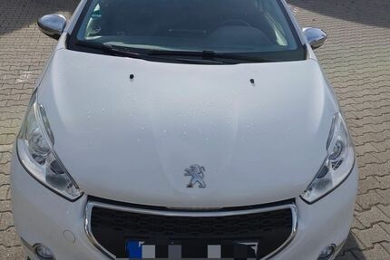 Peugeot 208 112.000 km 4.000 &euro; Ludwigsburg 71640