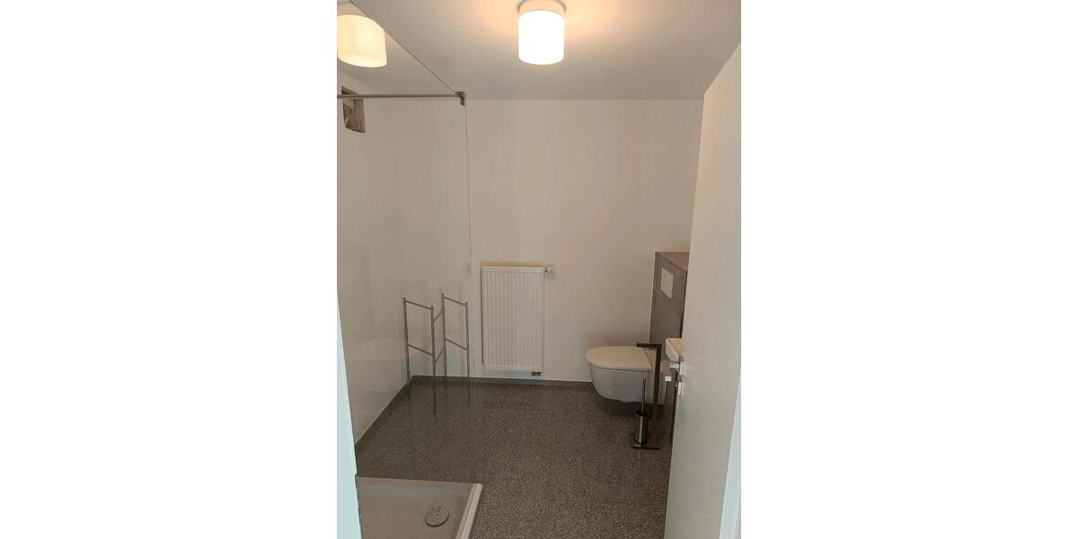 Dachgeschoßwohnung Pfaffenhofen - 2.5 Zimmer, 65 m&sup2;, 670&euro; | Angebot:26431313