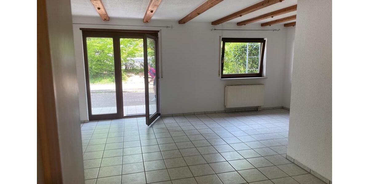 Etagenwohnung Gundelsheim - 4 Zimmer, 71 m&sup2;, 280.000&euro; | Angebot:26149031