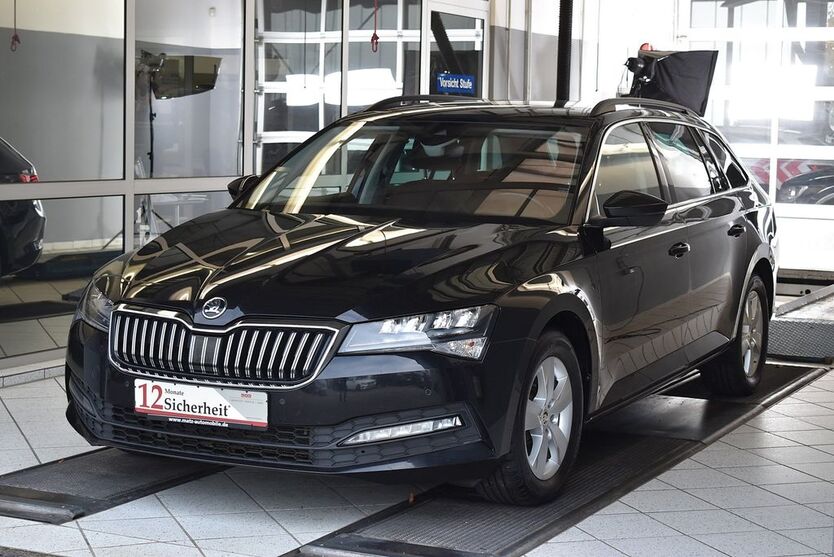 Skoda Superb 144.723 km 22.440 € Bad Friedrichshall 74177
