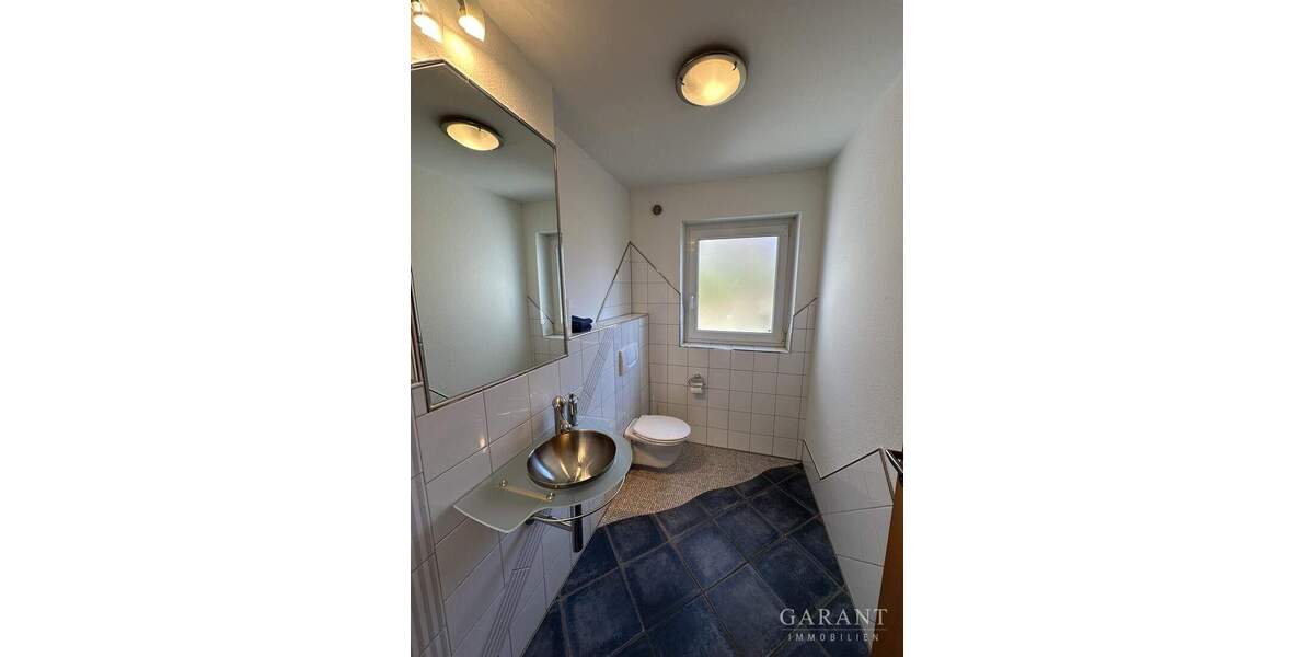 Einfamilienhaus Heilbronn Kernstadt - 6 Zimmer, 245 m&sup2;, 3.200&euro; | Angebot:25357310