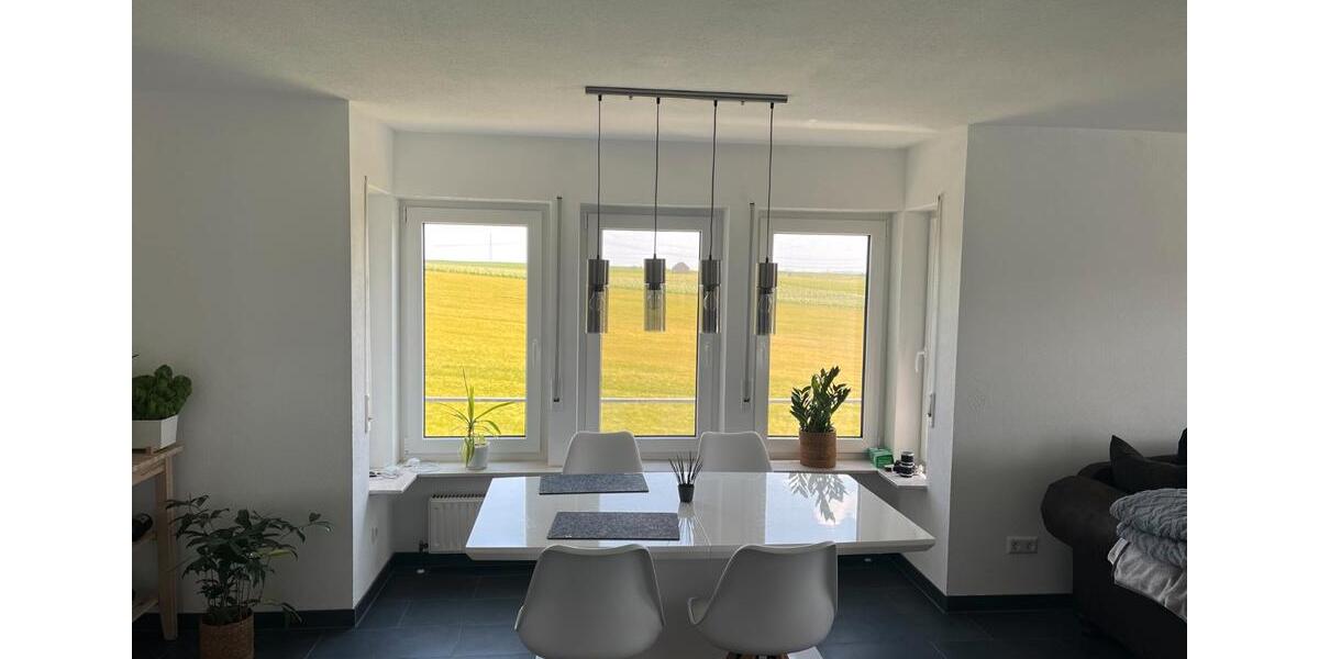 Hochparterre Brackenheim - 3.5 Zimmer, 84 m&sup2;, 320.000&euro; | Angebot:26337452