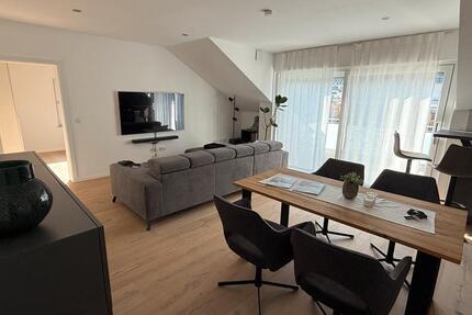 Moderne Dachgeschosswohnung ink Dachterrasse, Aufzug & Top-Ausst. 3 zimmer