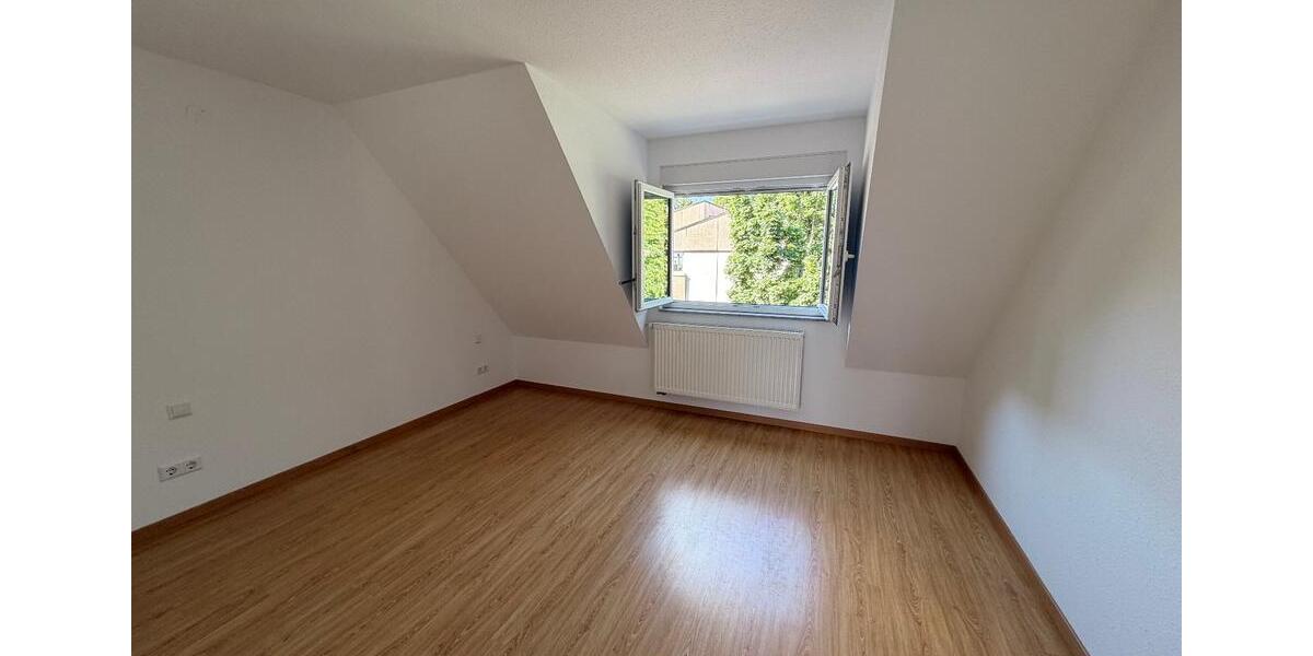 Dachgeschoßwohnung Vaihingen an der Enz - 2 Zimmer, 45 m&sup2;, 176.000&euro; | Angebot:26941746