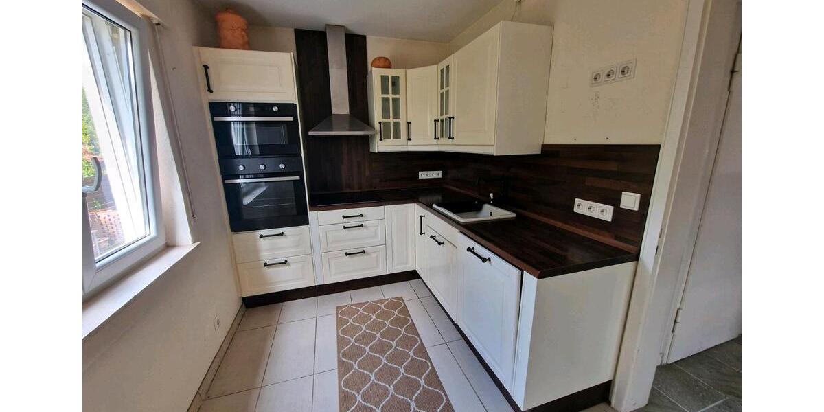 Etagenwohnung Backnang - 5 Zimmer, 160 m&sup2;, 1.950&euro; | Angebot:27553316