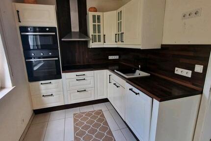 Wohnung Backnang - 5 Zimmer, 160 m&sup2;, 1.950&euro; | Angebot:27553316