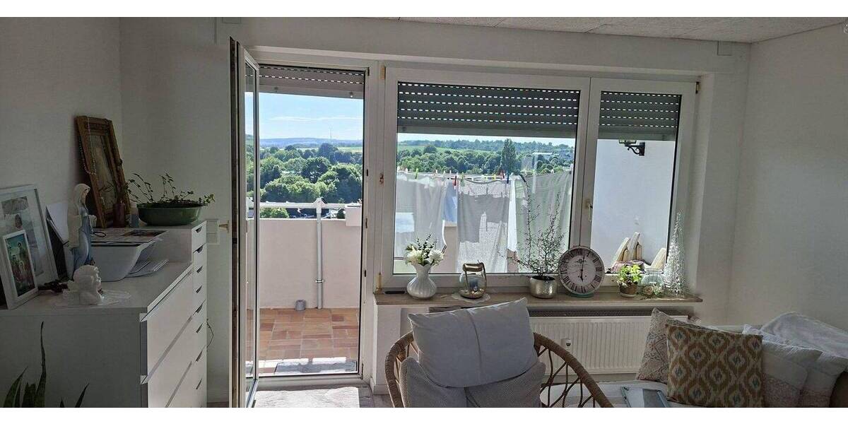 Etagenwohnung Steinheim - 3 Zimmer, 90 m&sup2;, 1.000&euro; | Angebot:26875124
