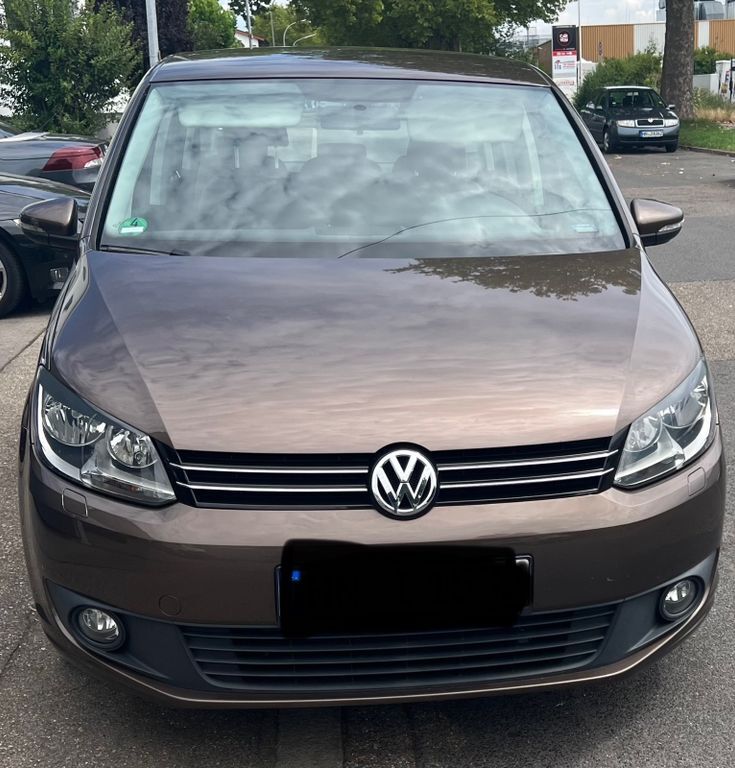 VW Touran 128.000 km 8.999 € heilbronn 74080