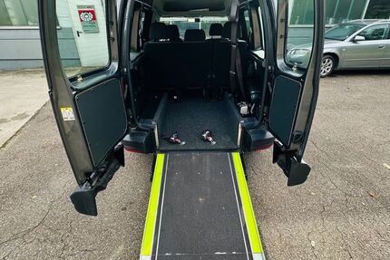 VW Caddy 52.000 km 26.200 € Sinsheim 74889