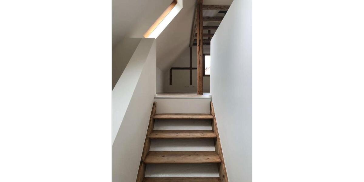 Dachgeschoßwohnung Ludwigsburg Hoheneck - 2.5 Zimmer, 65 m&sup2;, 1.150&euro; | Angebot:27611732