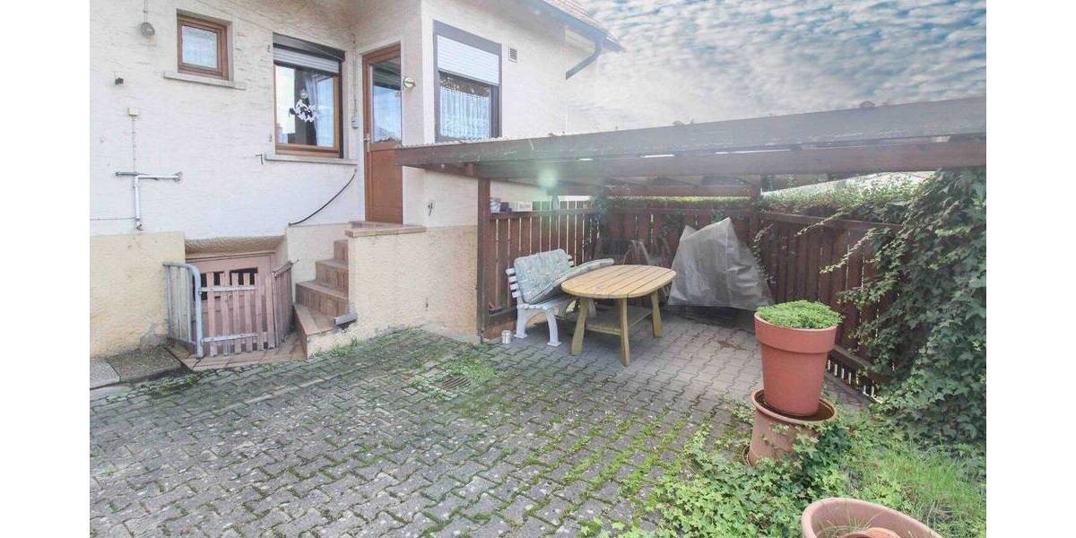 Einfamilienhaus Güglingen - 6 Zimmer, 149 m&sup2;, 299.000&euro; | Angebot:26703674